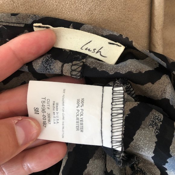 Lush Tiger Striped Sheer Kimono - Picture 3 of 3